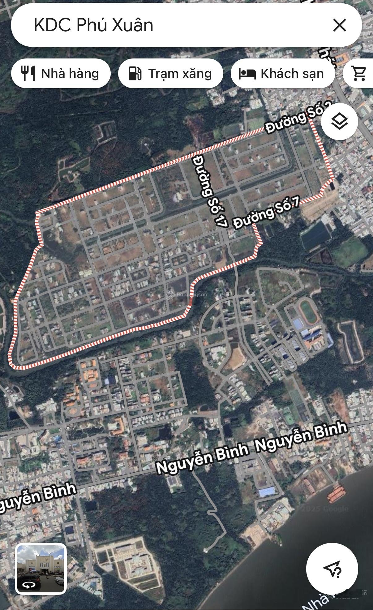 Bán gấp nền biệt thự 300m2 đường 16m trục chính ra UBND Nhà Bè sổ đỏ cty giá 39tr/m2. 0933490505