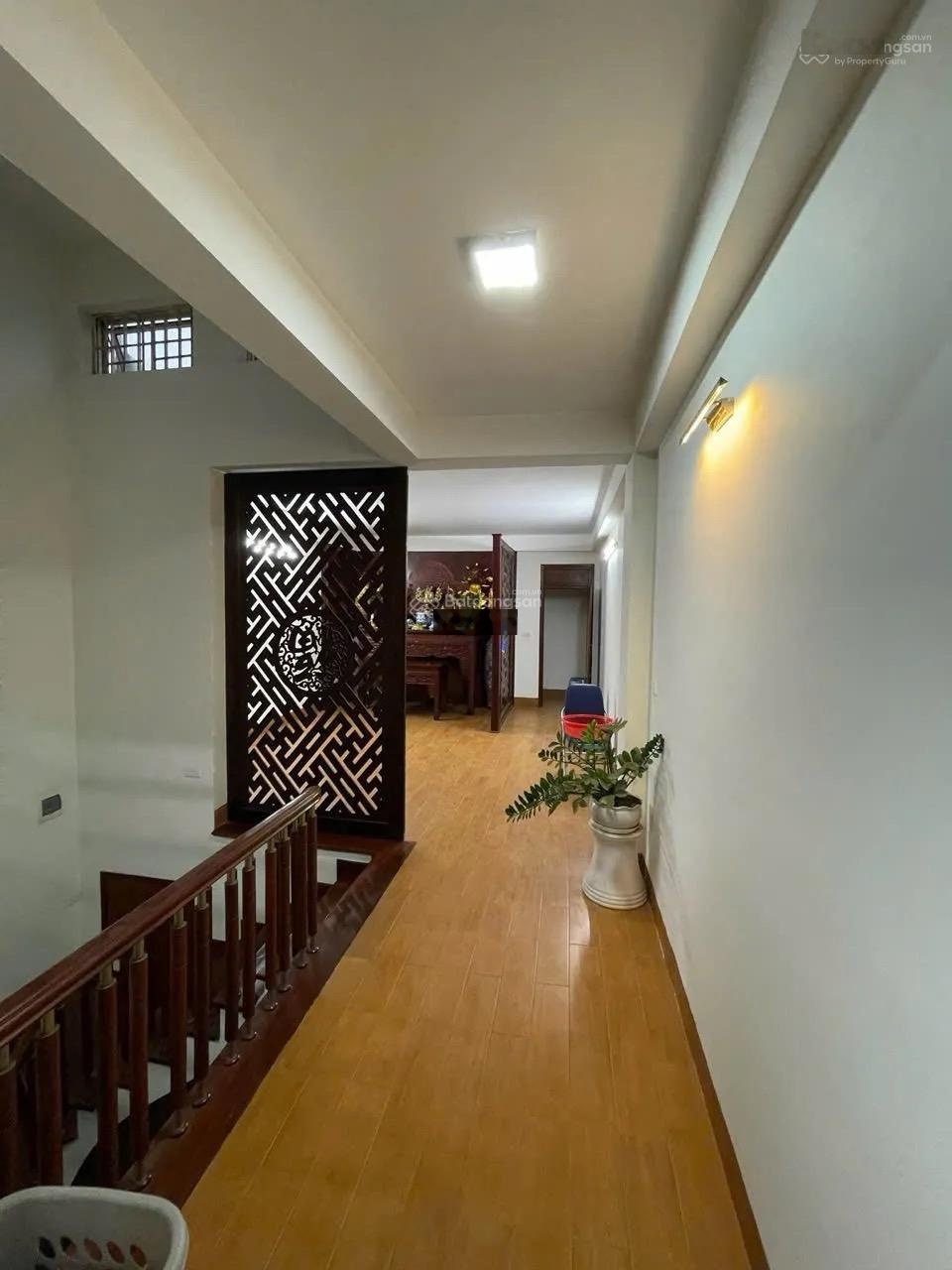 Bán gấp nhà giá rẻ nhất thị trường nhỉnh 18 tỷ KĐT Văn Khê 83m2, 5tầng, ô chờ thang máy 0927113868