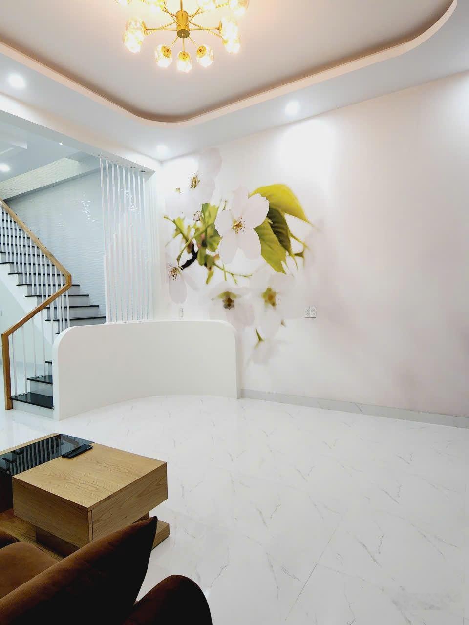 Bán nhà phường Tân Phong Biên Hòa Đồng Nai, sổ riêng hoàn công, 1 lầu 1 trệt, 3PN, sân xe 7 chỗ