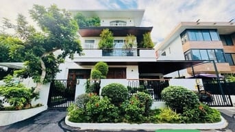 Cần bán đất tặng biệt thự cũ ngay 146 Nguyễn Văn Hưởng DTCN 660m2 full thổ cư giá 115 tỷ