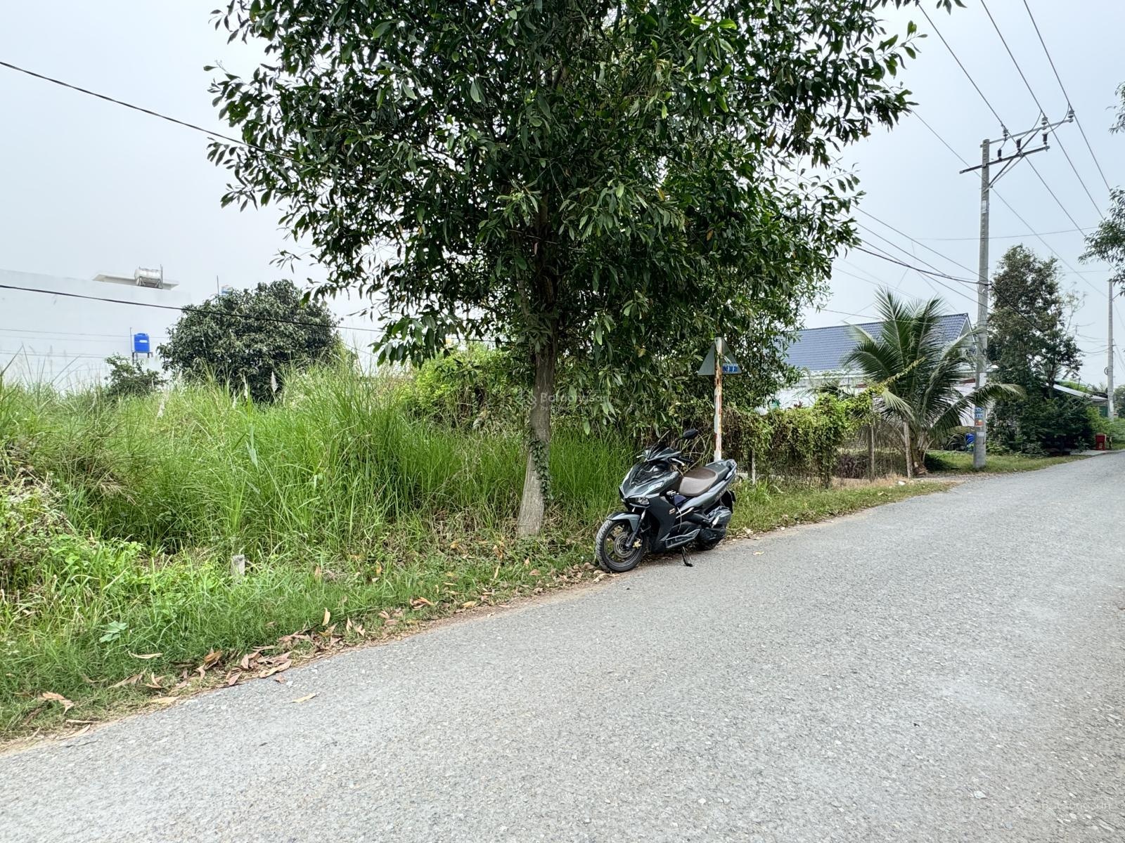 Mặt tiền kinh doanh - sát bên chợ Tân Bửu - Cách Bình Chánh chỉ 4km