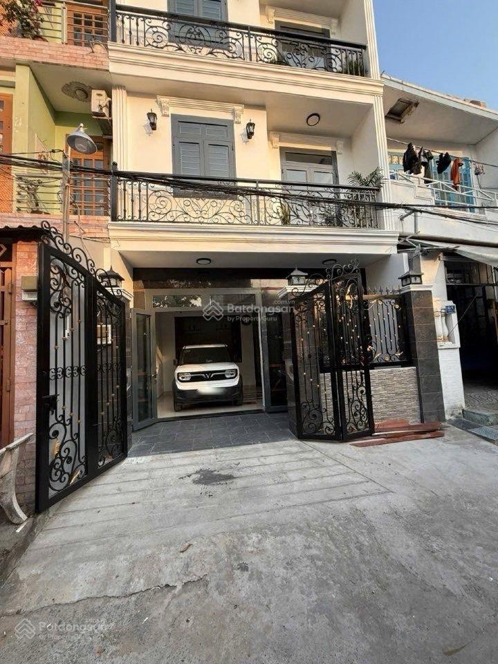 Hiếm - nhà mới 3 tầng sát mặt tiền đường Nguyễn Duy Trinh Q2, sổ hồng hoàn công giá tốt