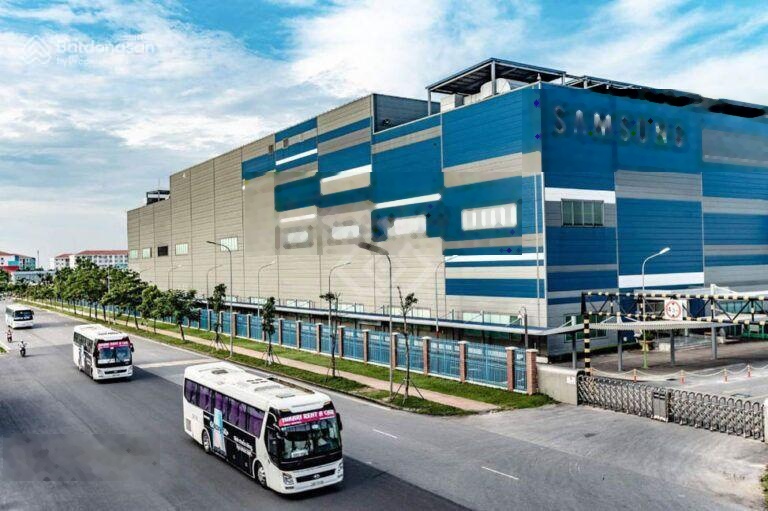 Chủ đầu tư Khu Cầu nghìn. Tổng 184 hét ta chia nhỏ từ 8000m2..trở lên..Hạ tầng đồng bộ