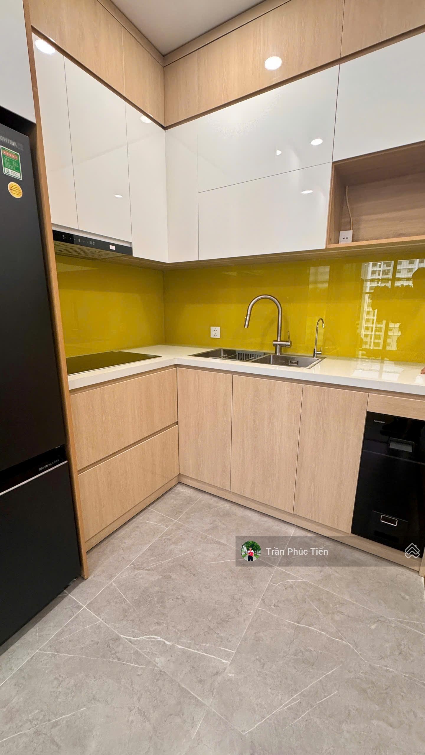 Cho thuê căn studio full nội thất tại The Wisteria - view Đông Nam mát mẻ - ở ngay.