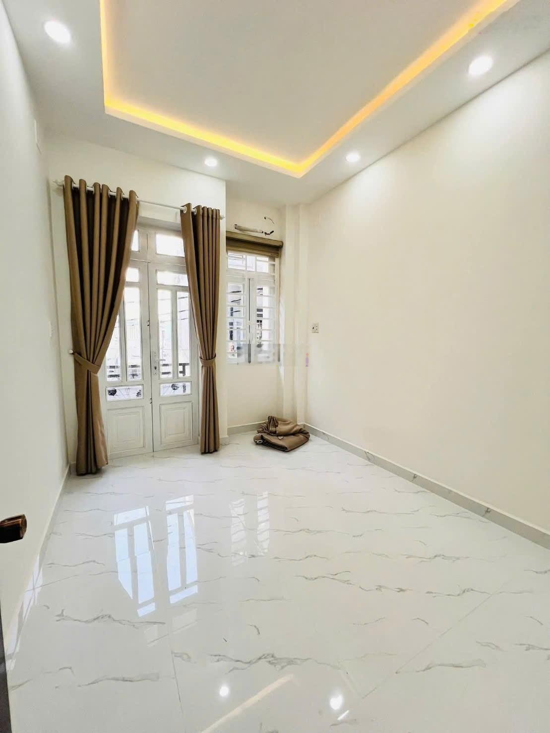 Bán nhà đẹp khu vip mễ cốc q8 - hẻm xe hơi 6m - full nội thất - 4 tầng 4pn 3wc - nhỉnh 5 tỷ.