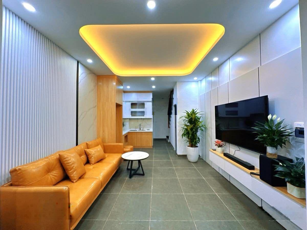 Bán nhà phân lô phố Yên Lãng vài bước ra ô tô, ngõ nông 2 phút ra phố ngõ ba gác gác 35m x6T