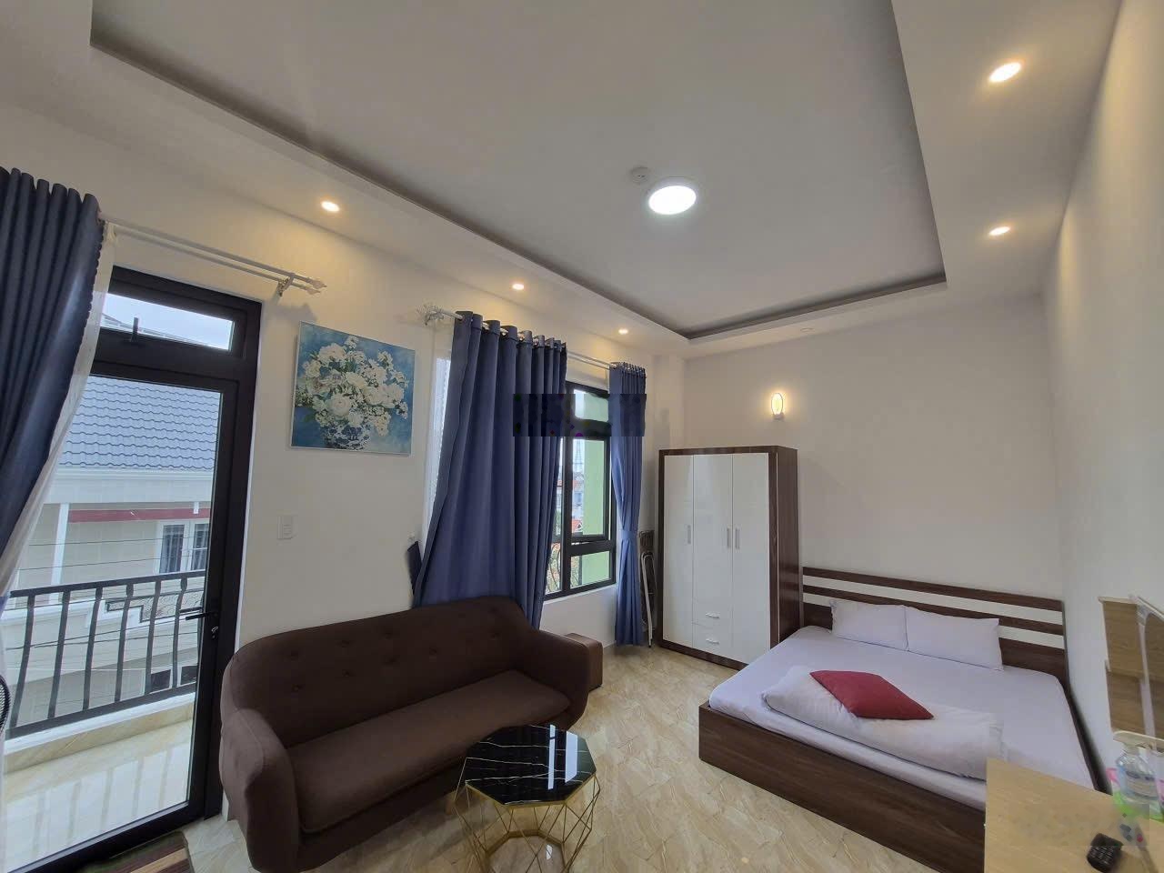 Cho thuê studio đẹp, rộng có cửa chống cháy đầy đủ, full nội thất bao điện nước giá 3,8tr/ thang