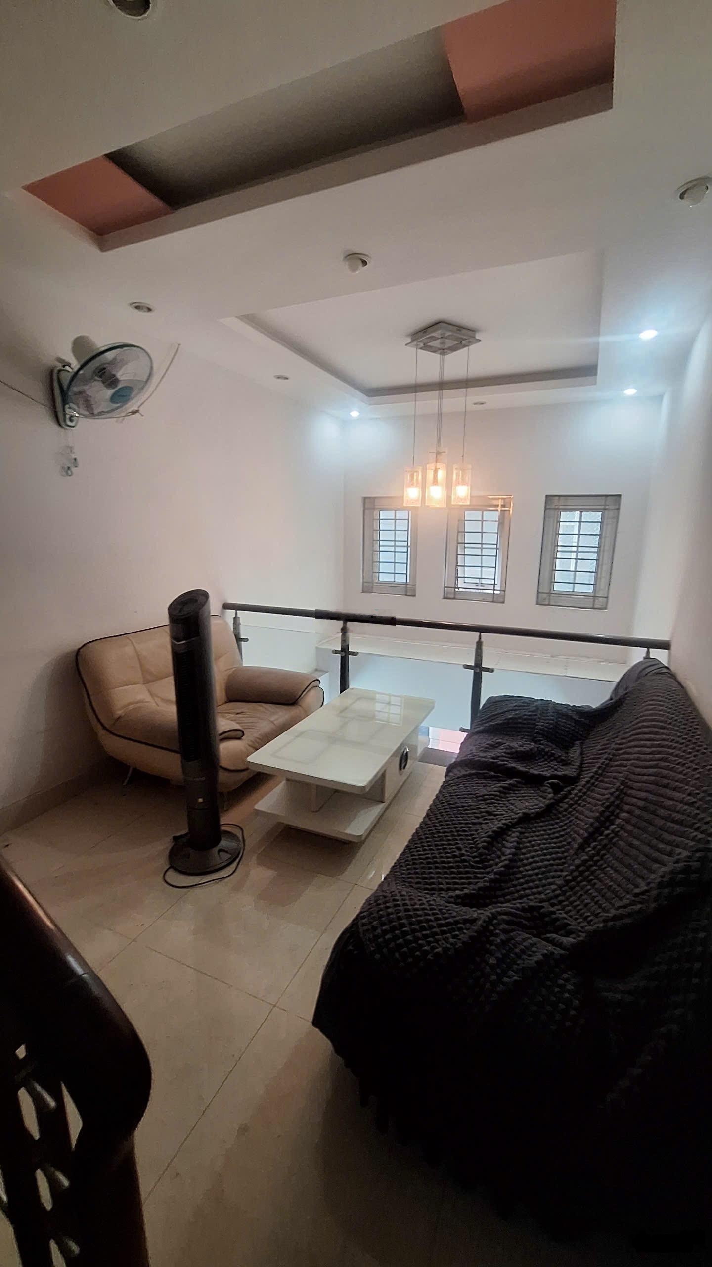 Nhà hxh Nguyễn Bặc F3 Tân Bình, 3.2x11m, 4 tầng, 4pn 3wc, giá 7.35 tỷ TL