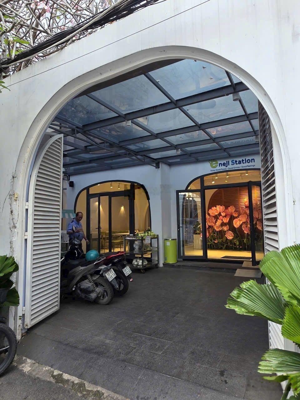 Xuất cảnh bán gấp - Bán nhà Cao Thắng 230m² 2 tầng - 79 tỷ