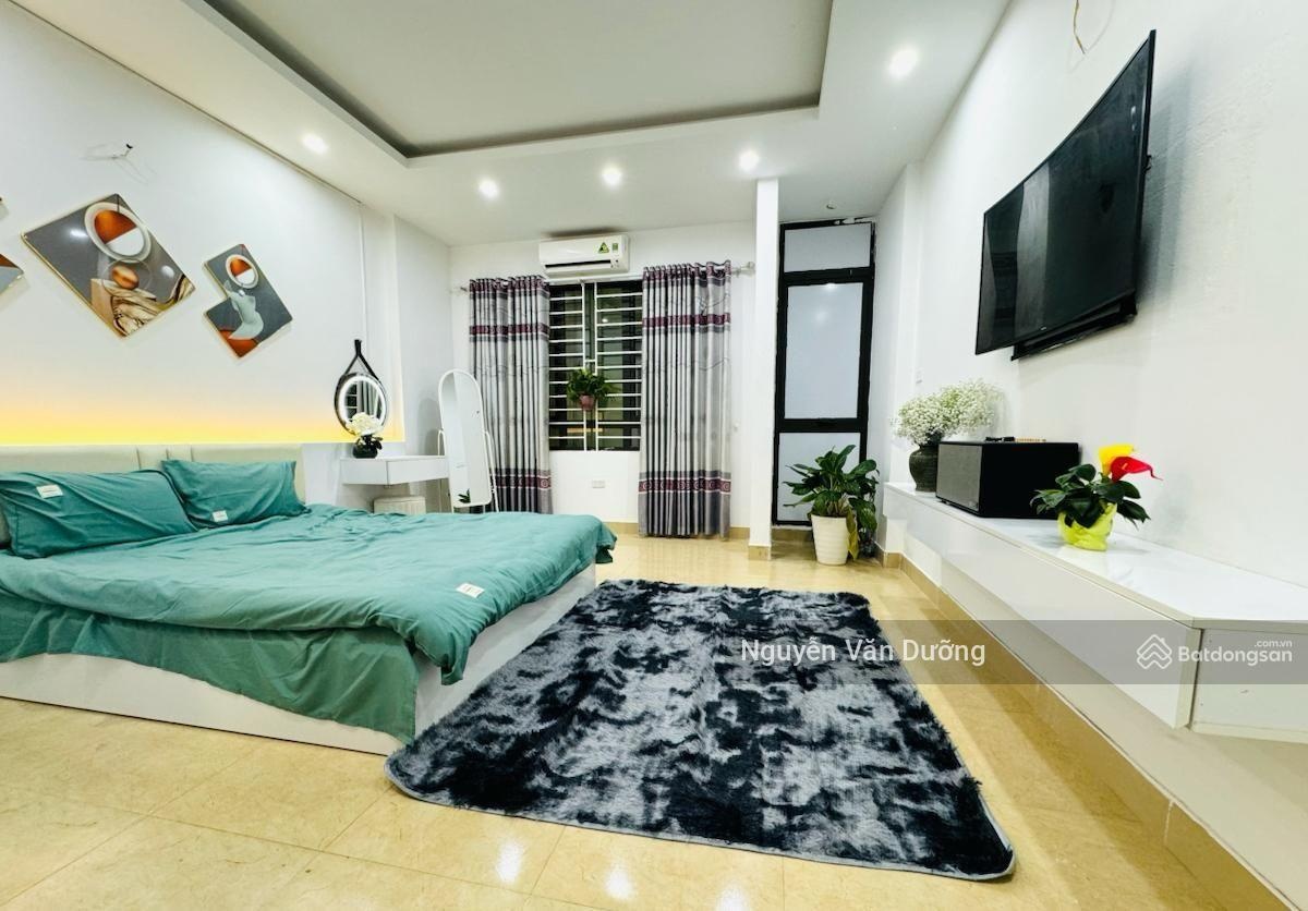 Đẹp mê! Nhà riêng phố Phạm Ngọc Thạch, ô tô đỗ gần, ngõ thông gần mặt phố, sân xe riêng, DT 41m2*5T