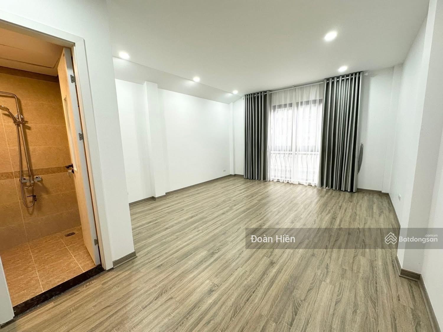 Tin Chuẩn! Nguyễn Khánh Toàn, 80m ra ô tô, ngõ thông, nhà mới, thoáng sáng, ở ngay, 50m*5t