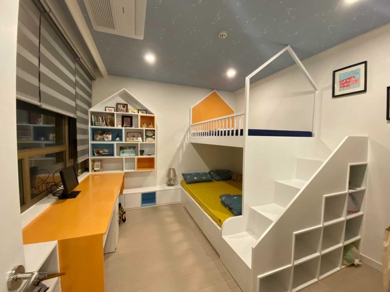 Cho thuê căn 3PN giá 40tr/th dự án cao cấp Starlake Tây Hồ đầy đủ nội thất. LH 0339937555