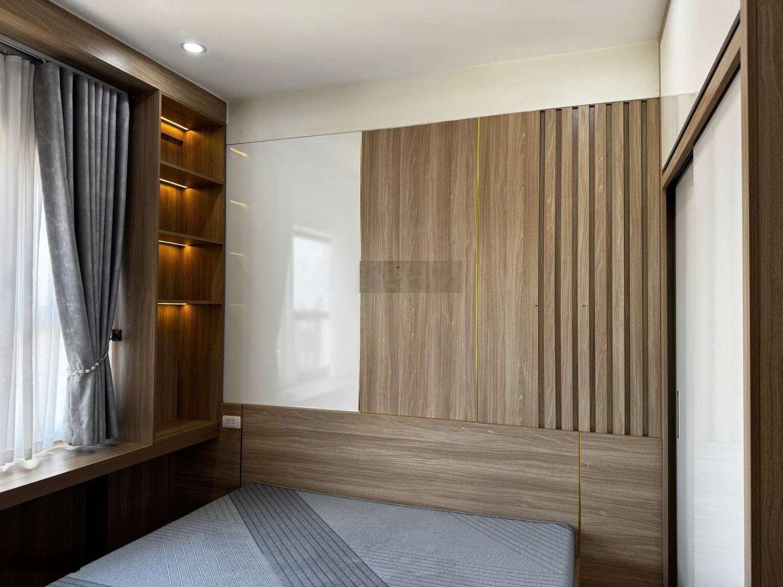 Bán căn Góc 2 ngủ chung cư Lotus Central, đủ nội thất, đang cho thuê 18tr/tháng, giá bán 4,x tỷ