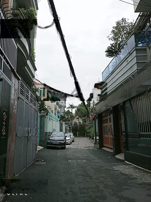 Bán Nhà 3 Tầng BTCT, Cách Mạng Tháng 8, Tân Bình, Gần CV Lê Thị Riêng, Quận 10, Chỉ 8.8 Tỷ