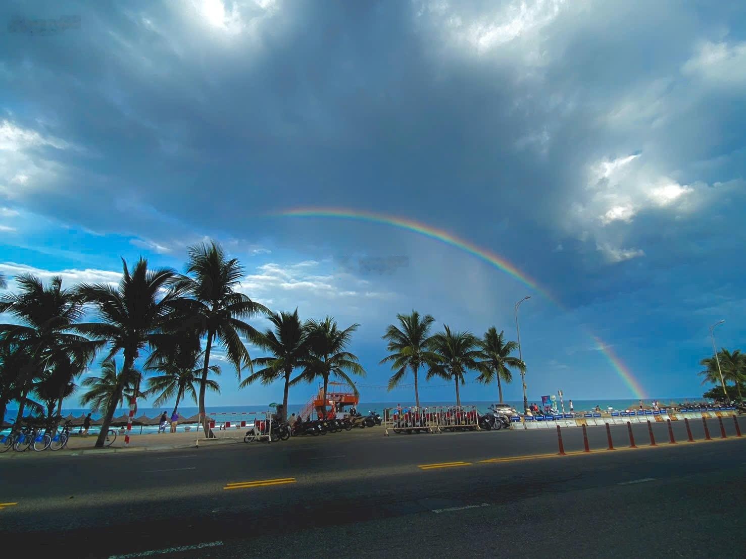 Lô Lâm Hoành đg 7,5m dtich 232m2 hg Đông sát biển cực đẹp chủ gửi bán nhanh 227,5tr/m2