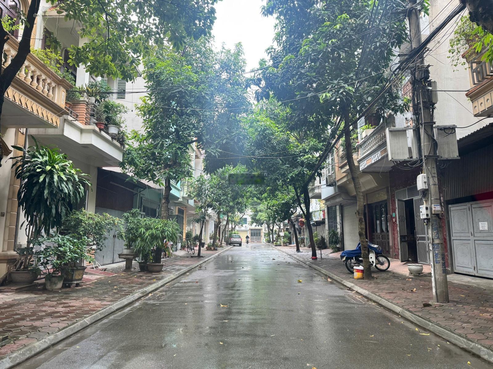 Bán đất phố Trạm (Trần Đăng Khoa) 95m Ô TÔ TRÁNH TRẢI NHỰA - SÁT HỒ, CÔNG VIÊN 16.5 tỷ