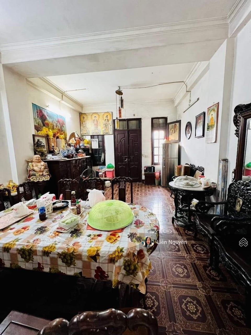 Bán nhà mặt phố Tuệ Tĩnh, 35m2, 3 tầng, 26 tỉ, vỉa hè rộng, kinh doanh đỉnh, dòng tiền 30tr/tháng