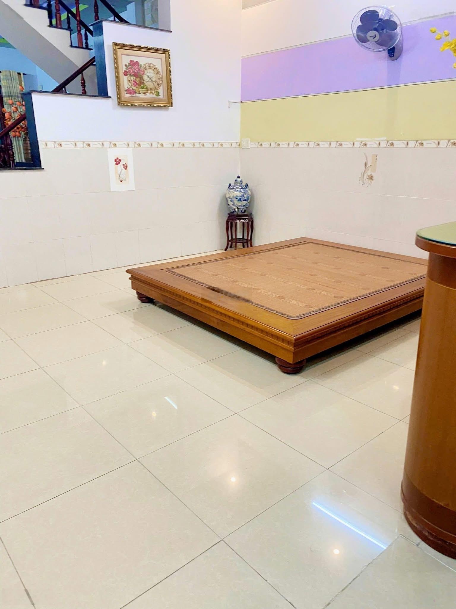 Chính chủ bán nhà hẻm ô tô đường Vườn Lài, Tân Phú, 80.6m2, 2 tầng, giá 8.49 tỷ