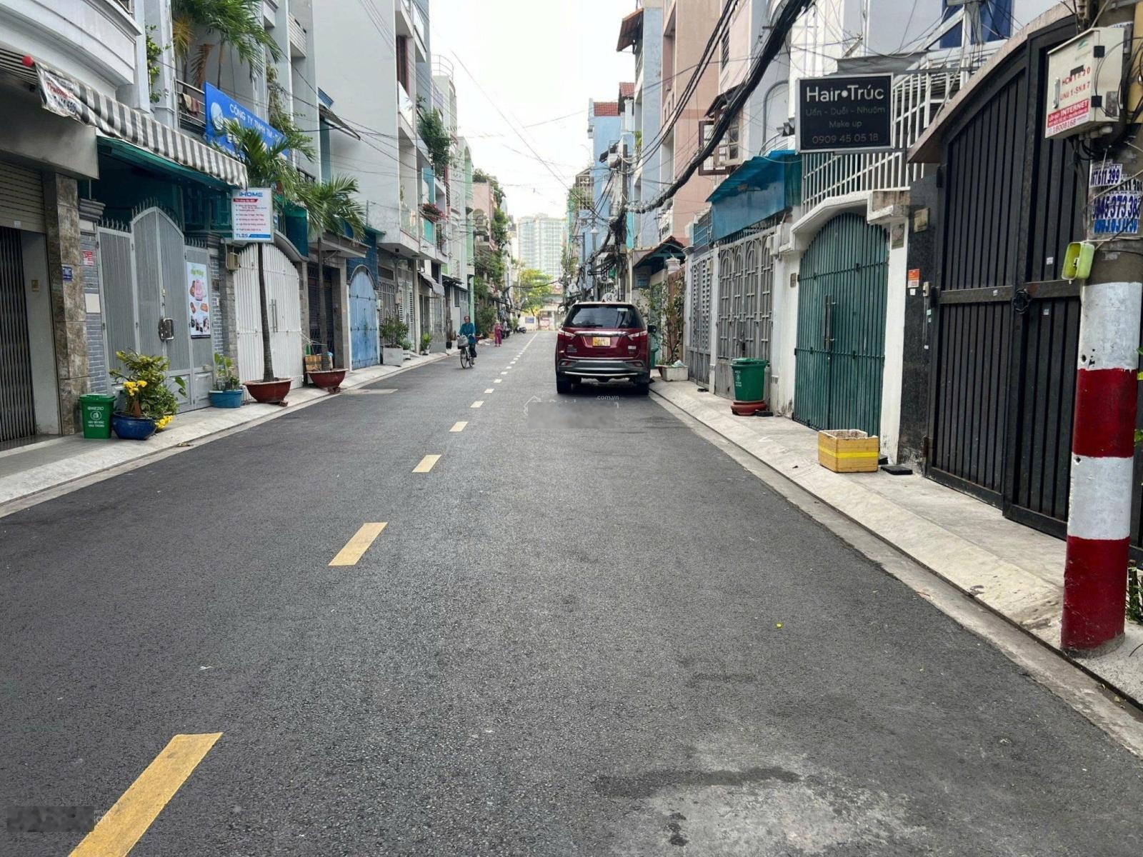 Nhà 3 Tầng hẻm đẹp 8m Lũy Bán Bích.Tân Thành, Tân Phú.DT 4 x 15,5 m Giá 9 Tỷ.Khu an ninh + Dân trí