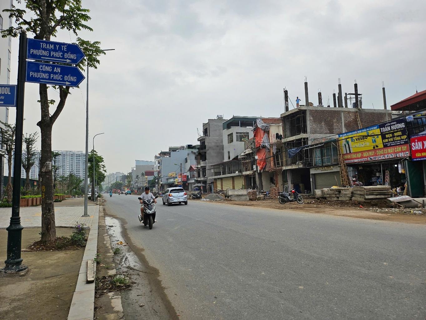 Bán đất nguyễn lam 65m² , mt 4,5m ôtô vào đất giá chào 12,5 tỷ ( còn thương lượng ) .