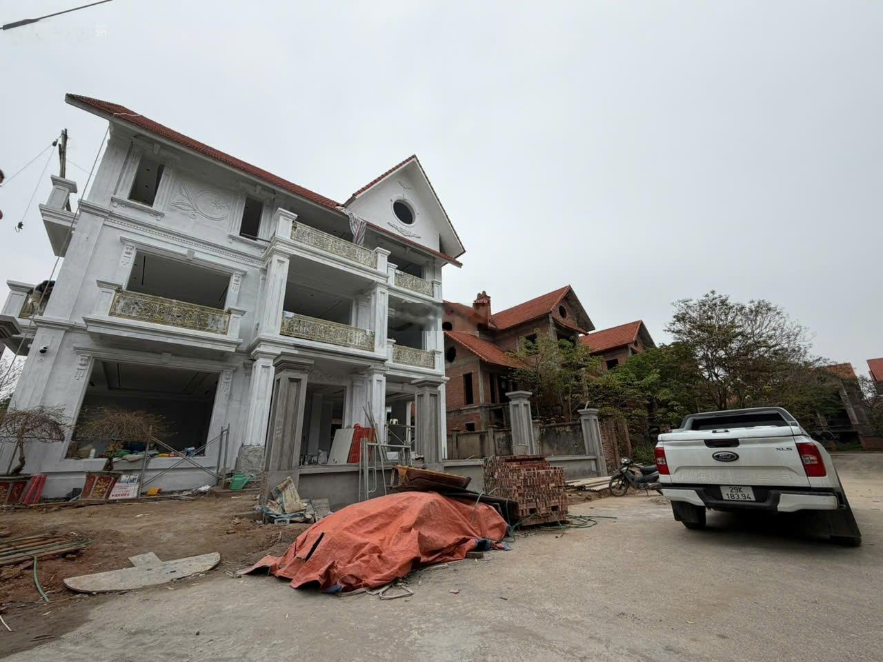 4xtr/m2 BT cực đẹp 350m2 vị trí đắc địa KĐT Quang Minh - ML - HN. LH 0815143333