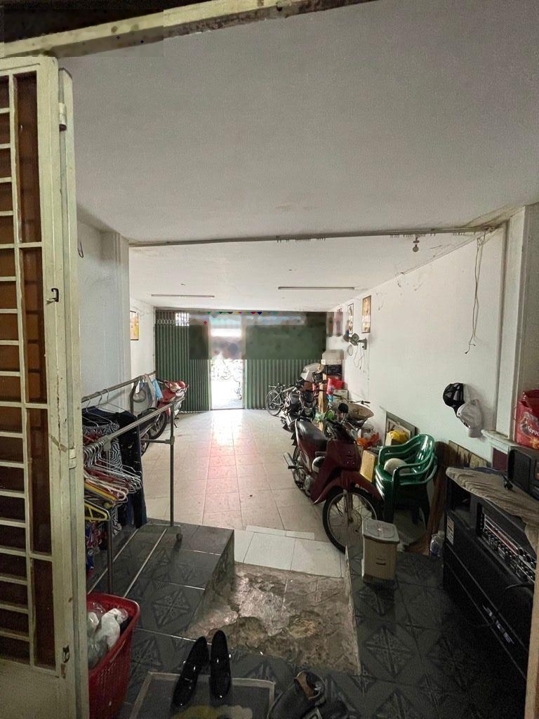 Cần bán nhà mặt tiền đường Ba Đình - DT 88m2 - chỉ 8 tỷ 4 - thuận tiện xây mới