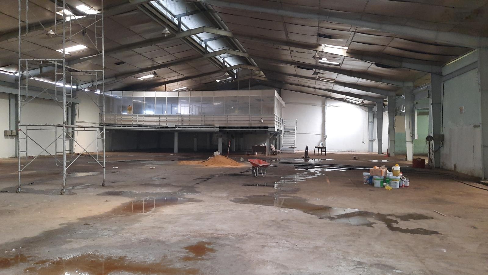 Nhà xưởng cho thuê đường đặng thúc vịnh, đông thạnh hóc môn dt: 2500m giá 70 triêu lh: 0908561228