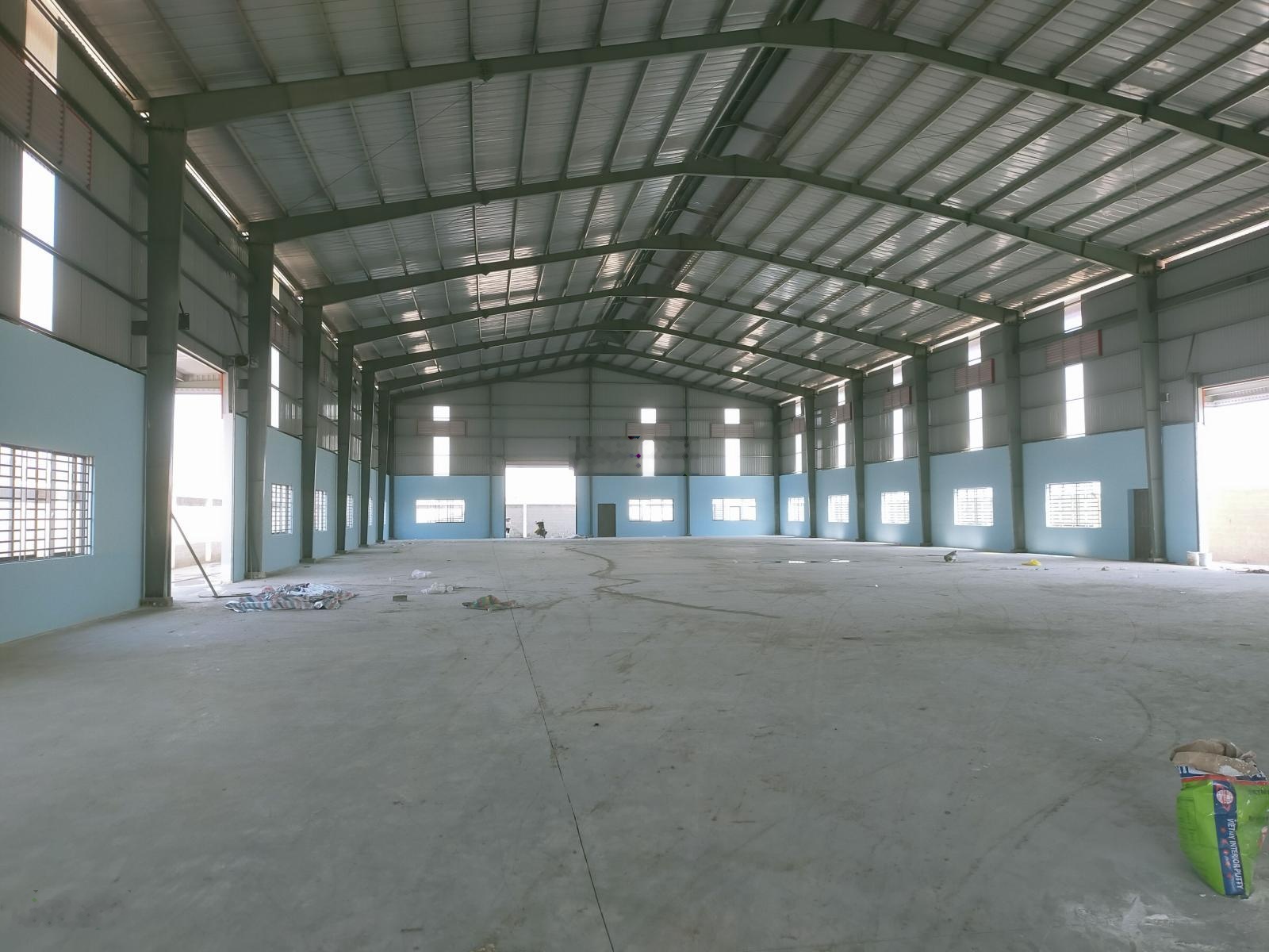 Cho thuê xưởng sản xuất kho chứa hàng DT 2800m2 KCN Đức Hòa Long An