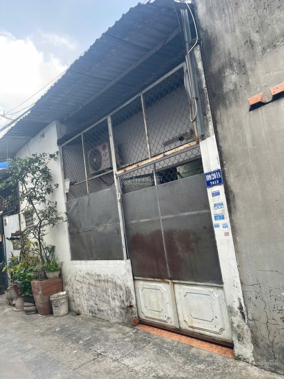 Bán nhà 1 sẹc đường TA13, phường Thới An, Thành Phố Hồ Chí Minh LH: 0968111039