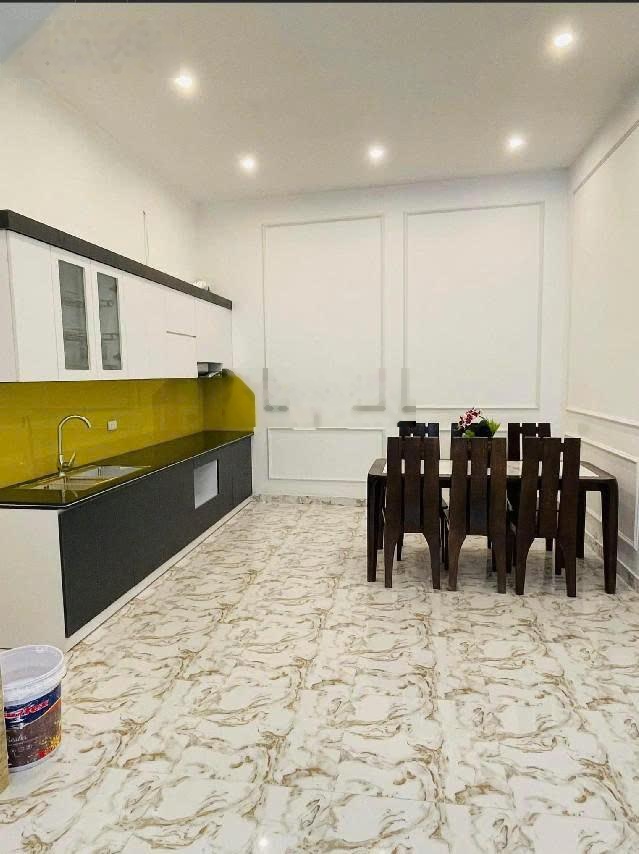 Cần cho Thuê nhà tại Thái Hà 50m2 x 6 tầng, GIÁ : 20 triệu/ Tháng