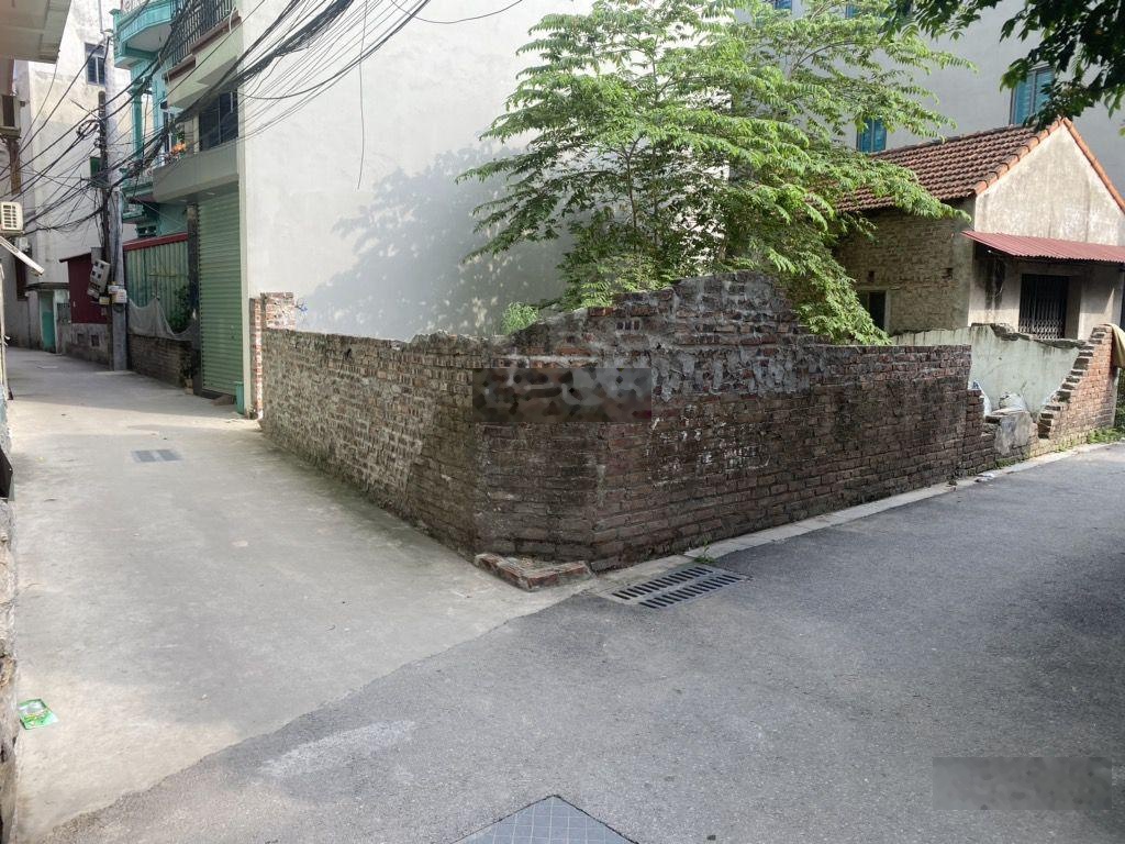 Lô góc 2 mặt tiền gần chân cầu thượng cát sát TL23.ôtô vào đất DT 45m2.một mặt 5.5m.và 8m3