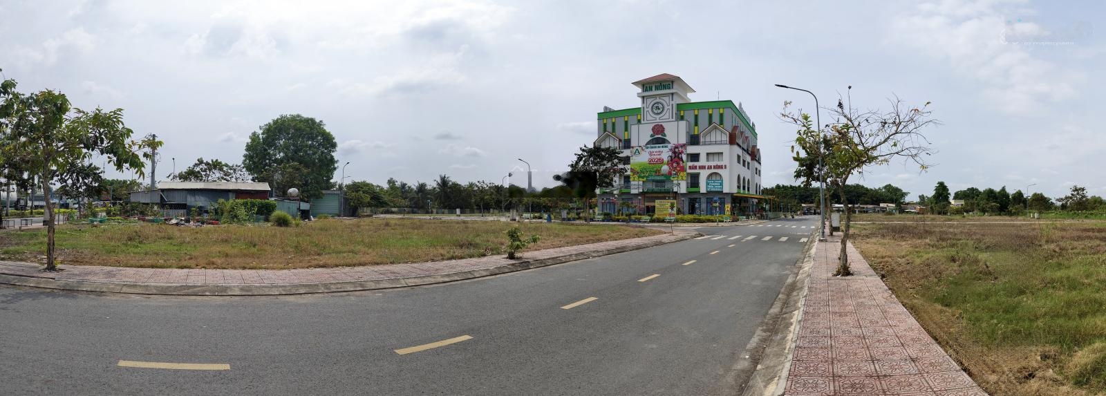 Chính chủ cần bán nền đất đã có sổ KDC An Nông 5 (Đức Hòa, Long An). DT 100m2. Giá 3.1 tỷ.