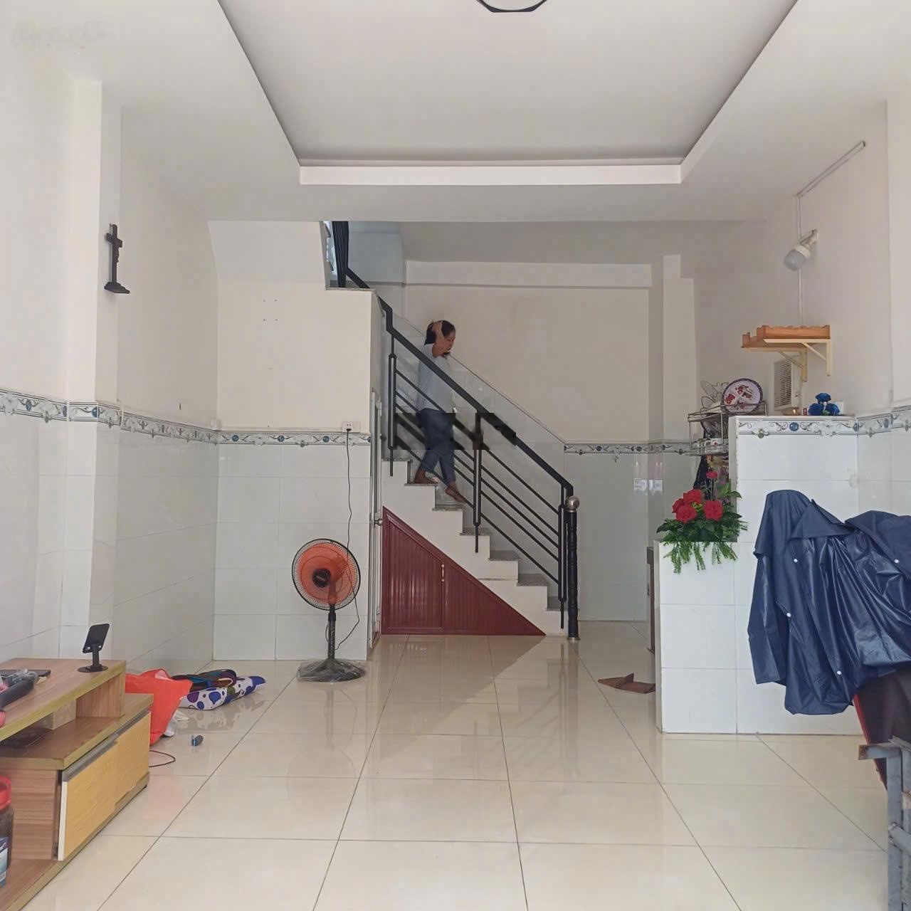 Cần bán nhà hẻm 624 Kinh Dương Vương, phường An Lạc (khúc lẩu mắm 9 Tân)