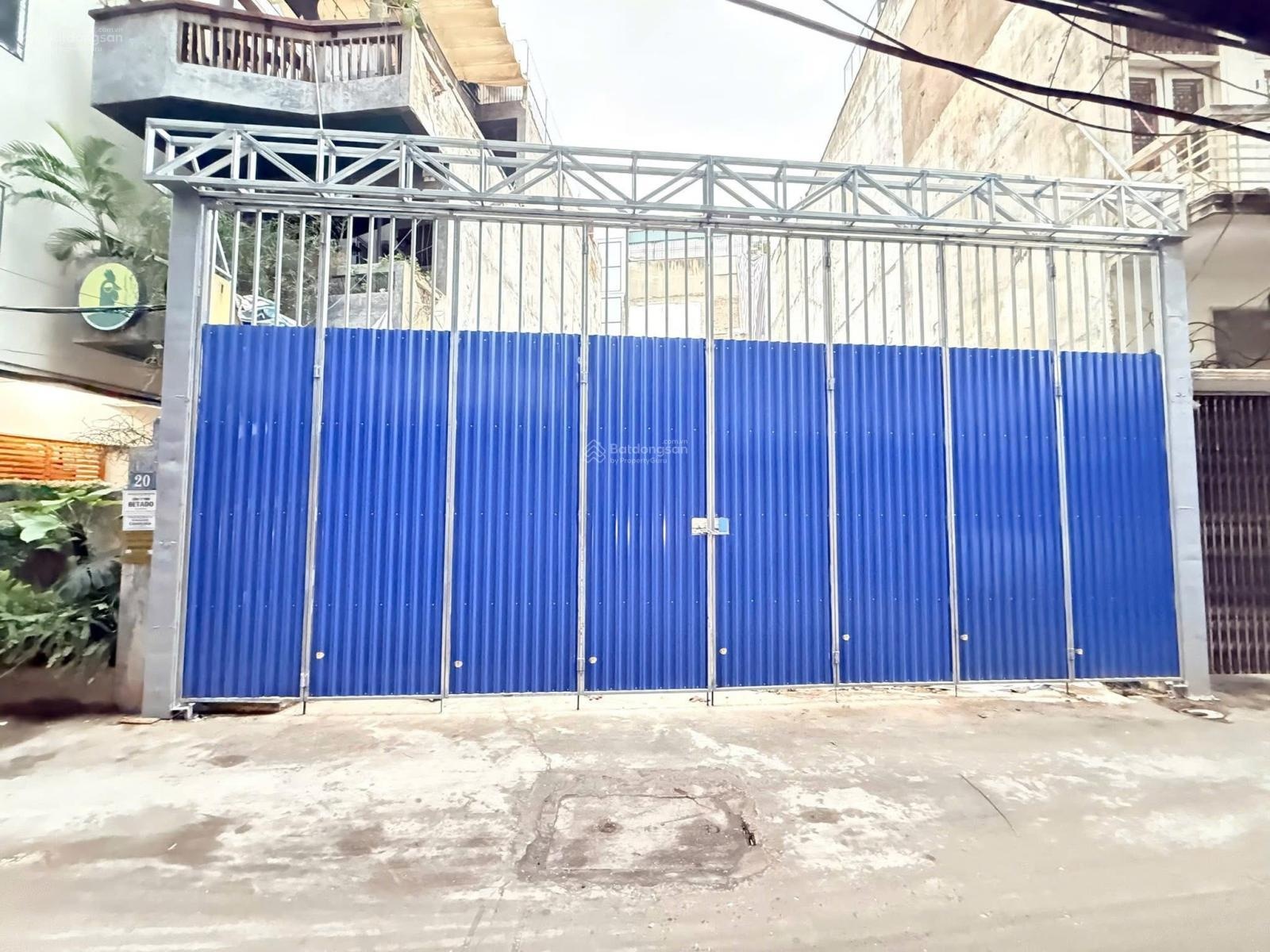 Bán Mảnh Đất Vàng Mặt Đường ôtô tránh phố Thái Hà. DT: 207m2- MT: 9m. Cách mặt phố 15m.