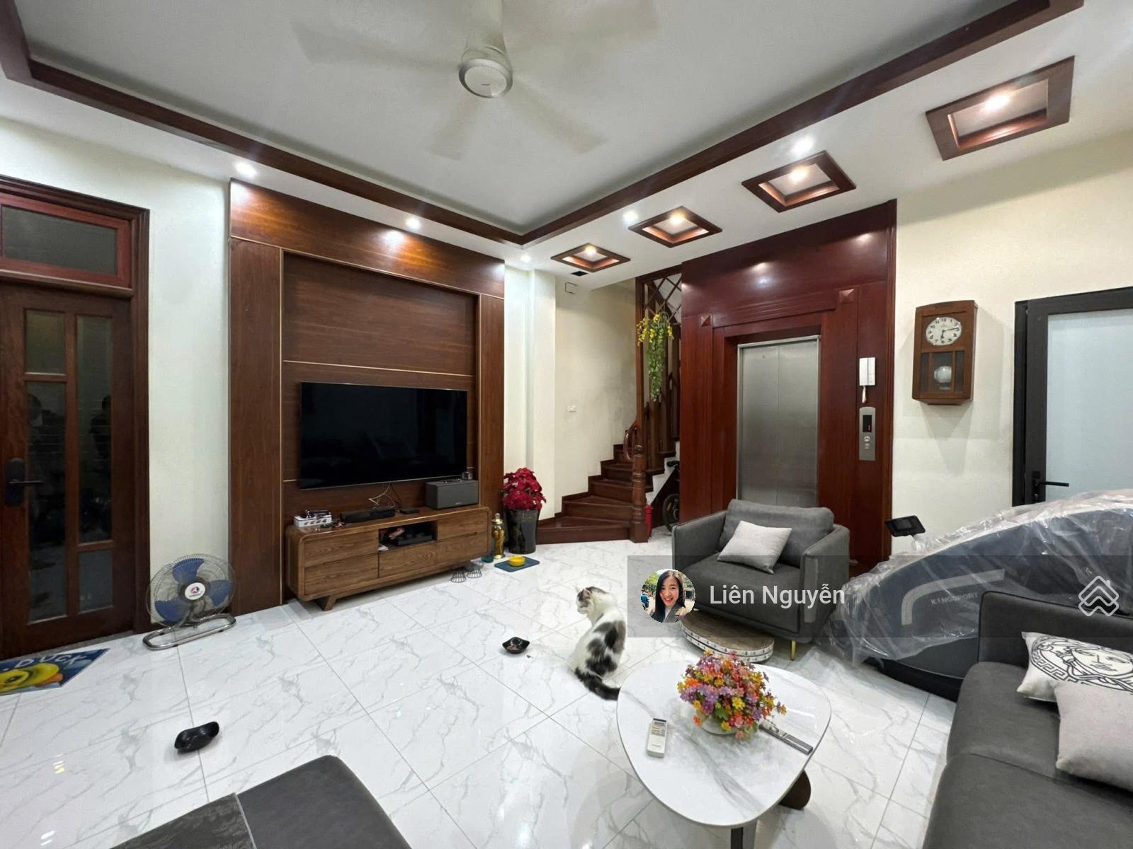 Giảm chào 200tr! Bán nhà Đặng Tiến Đông, 50m2, 6 tầng thang máy, mặt tiền 5m, 14.3 tỷ, KD đỉnh