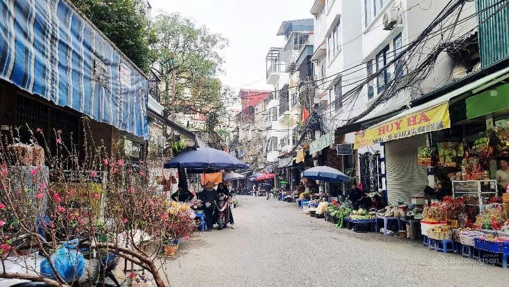 Bán nhà kim đồng giáp bát 38m 5 tầng mt 5,2m - ô tô đỗ cửa - 1 nhà ra mặt phố - kinh doanh đỉnh