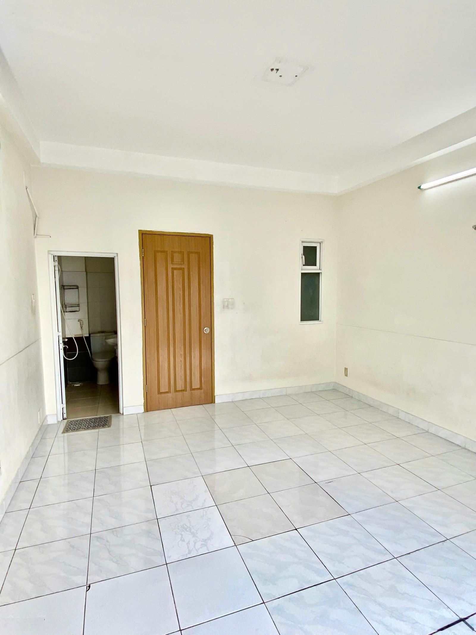 Nhà 5 Tầng Sơn Kỳ 4x8m Chỉ 4.95 Tỷ Gần AEON Mall Tân Phú Celadon Ở & Cho Thuê Tốt