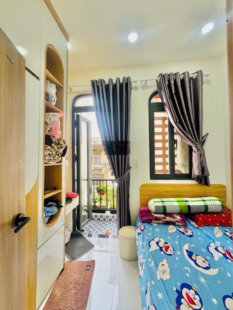 3.9tỷ - hẻm ô tô - ngay bệnh viên gia định - btct 2 tầng - trung tâm bình thạnh sát quận 1