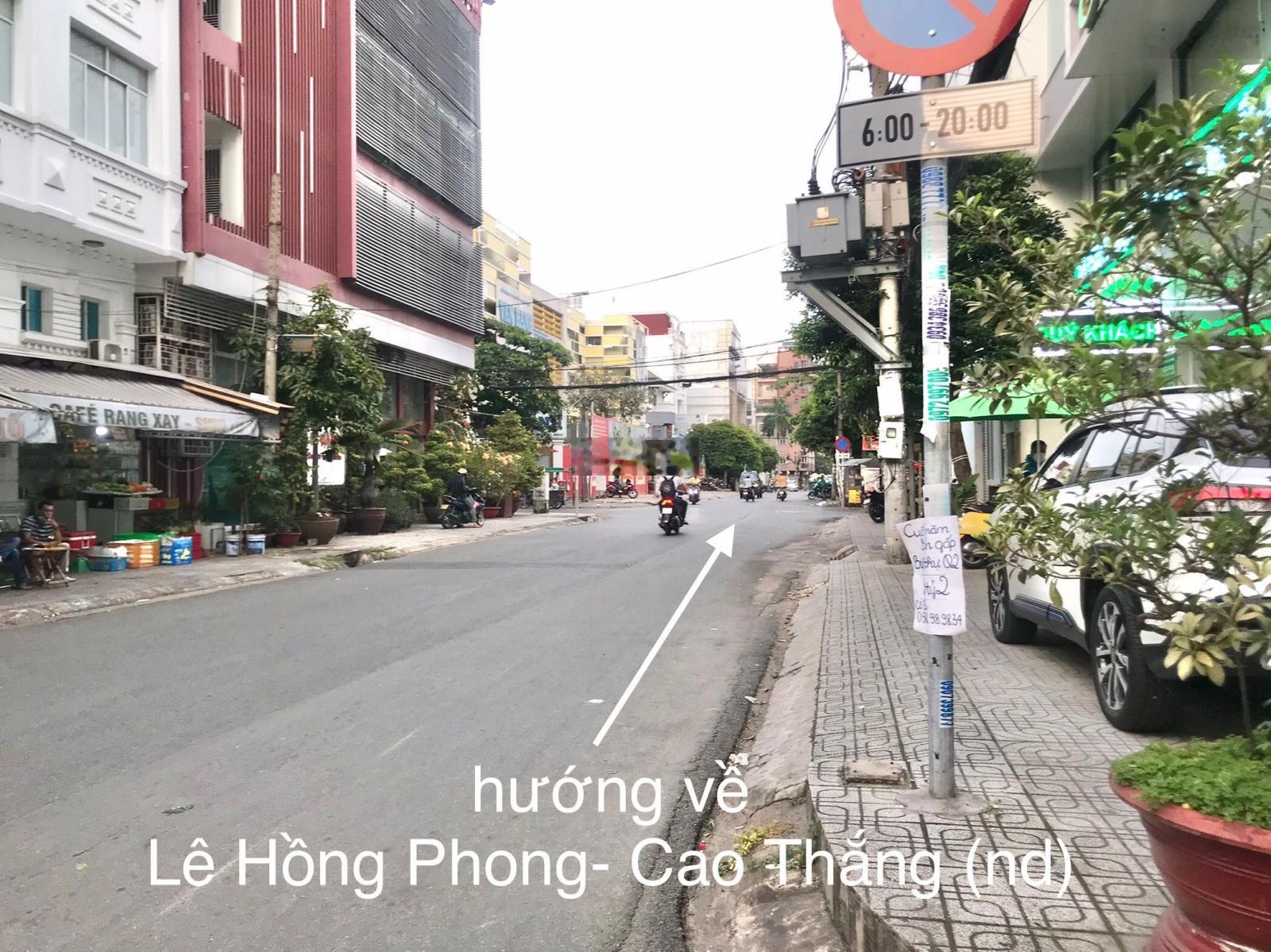 Cho thuê nhà hẻm 8m 781/C Lê Hồng Phong P.12 Q.10 (khu villa 8x21m 3lầu)