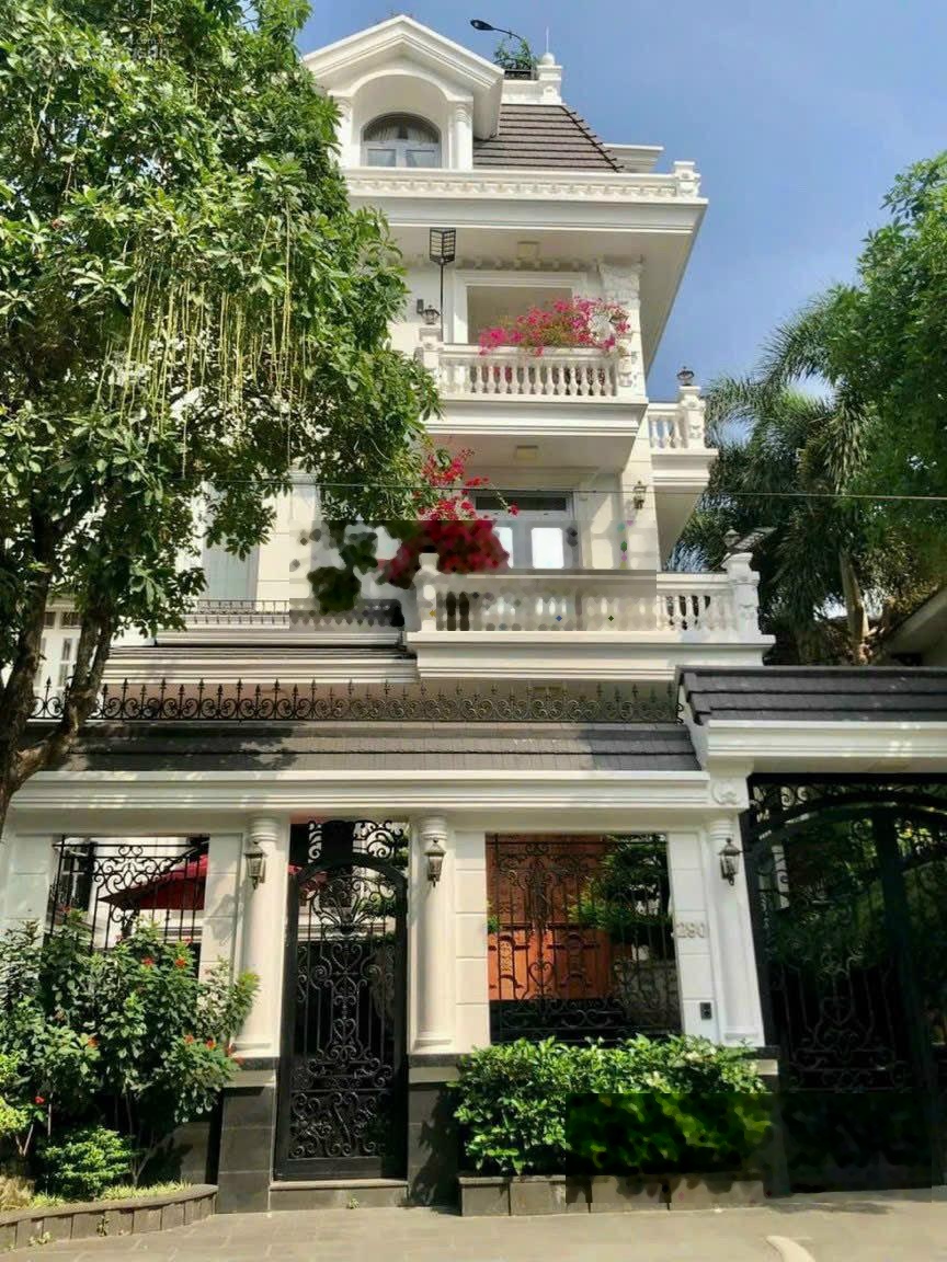 Bán nhà hẻm xe tải 436a đường 3 Tháng 2 Phường 12 Quận 10 diện tích 9x20m 3 lầu mới giá chỉ 28 tỷ