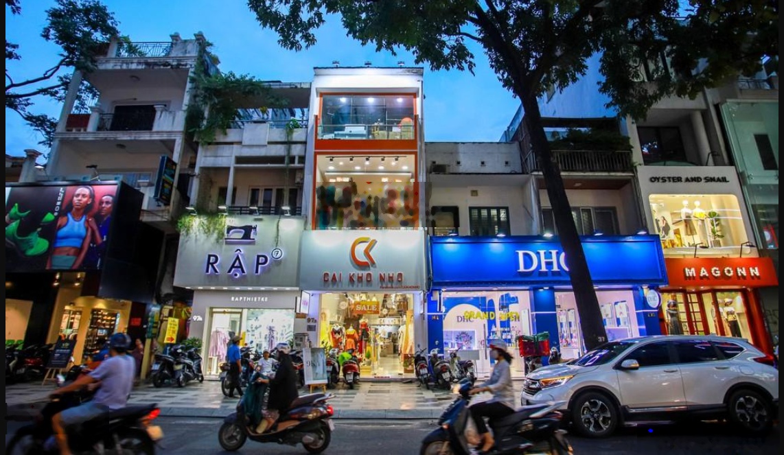 Cho thuê MT ngang 7m đường Nguyễn Trãi, P. Bến Thành, Q1. DT: 7x15m, 2 lầu, giá MB: 50tr