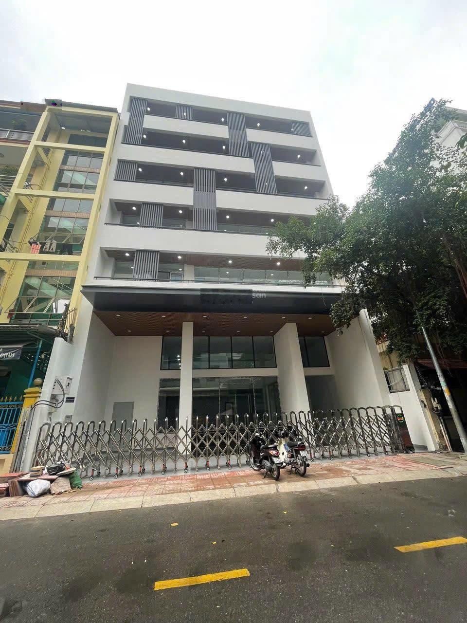 Cho thuê tòa nhà mới xây mặt tiền Trần Quang Khải, Tân Định, Quận 1