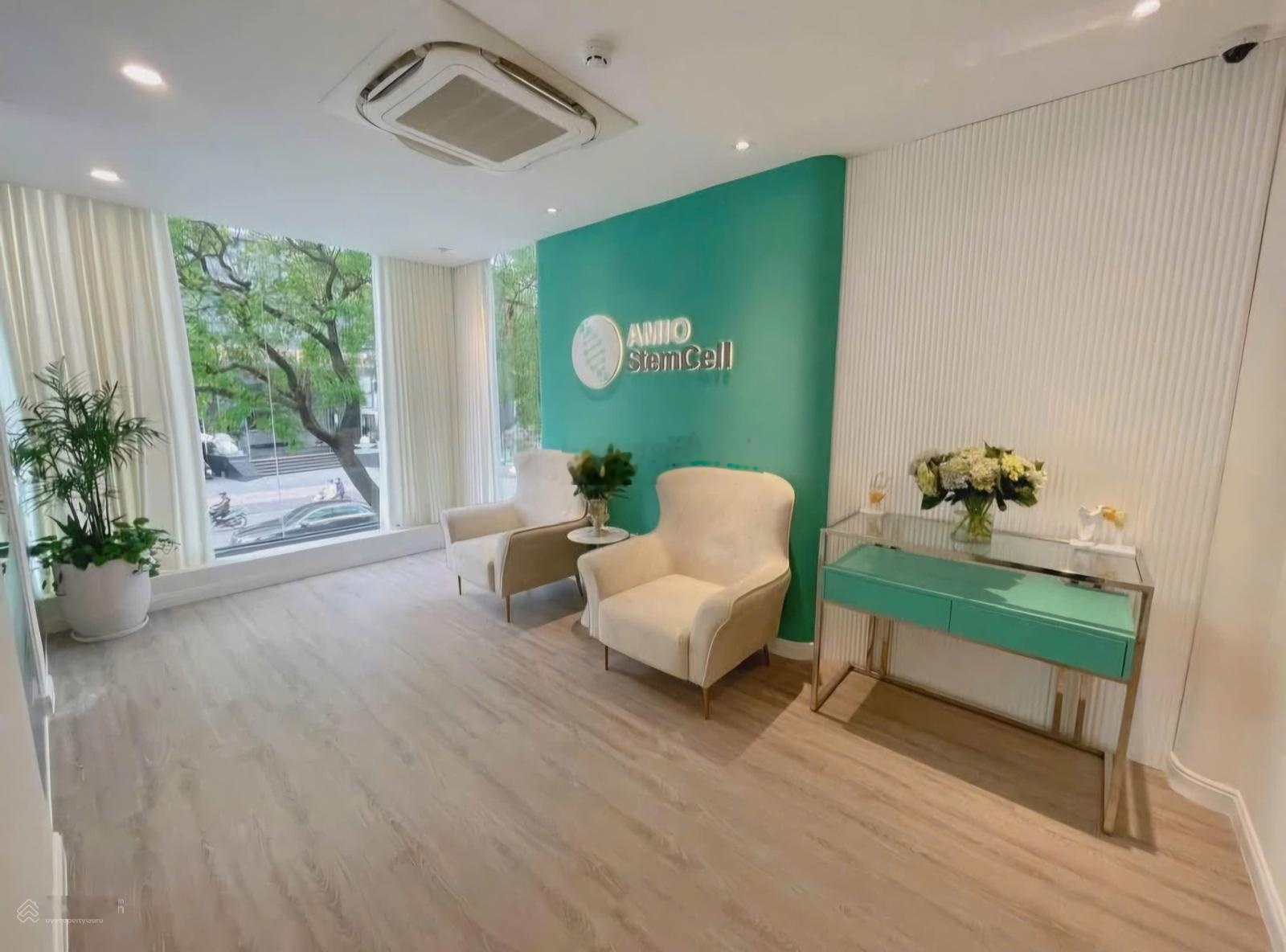 Cho thuê nhà MT 256-256B Nam Kỳ Khởi Nghĩa, 1 trệt 1 lửng 3 lầu ST vị trí đắc địa trung tâm Quận 3