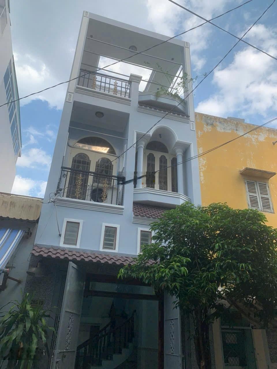 Nhà HXH 6m nhựa Thoại Ngọc Hầu, P Phú Thanh. Dt: 4mx10,5m, nhà 1 trệt 2 lầu