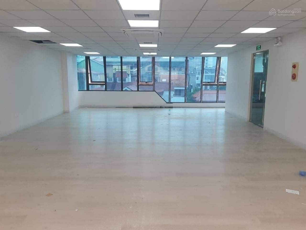 Dương Khuê- Cầu Giấy 120m2 x 10 tầng x MT 9.6m- 67tỷ. Tòa văn phòng- Dương Khuê- Cầu Giấy- thang