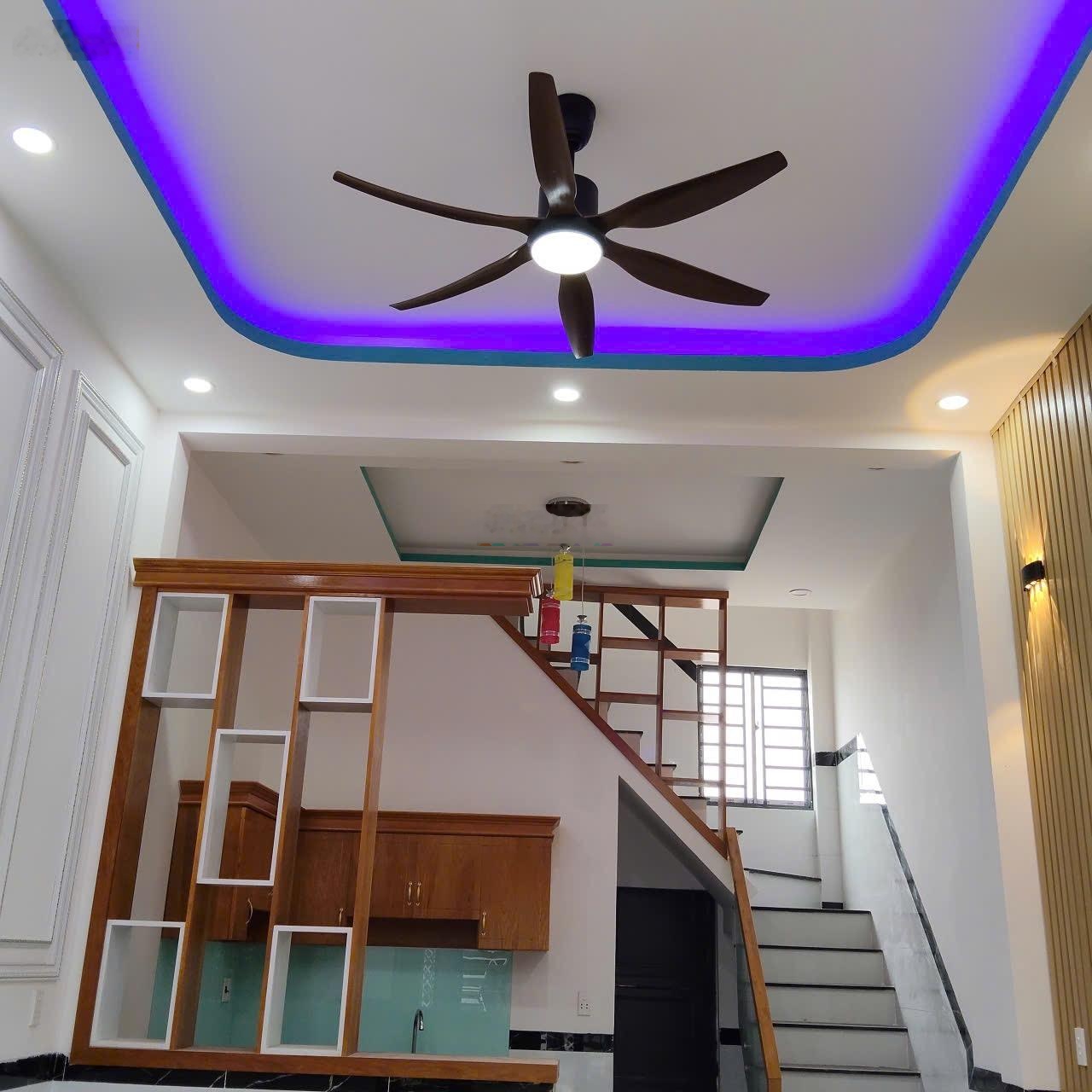 Bán nhà sổ chung khu vực thái hoà tân uyên (nay là tân khánh tp hcm )