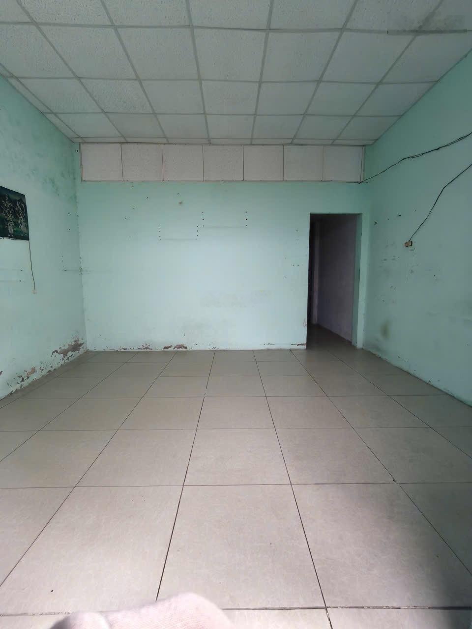 Nhà sổ hồng riêng 2/ Đặng Thúc Vịnh gần chợ Thới Tứ - Hóc Môn 5x13m, 2PN, WC, khu dân cư, ko mồ mả