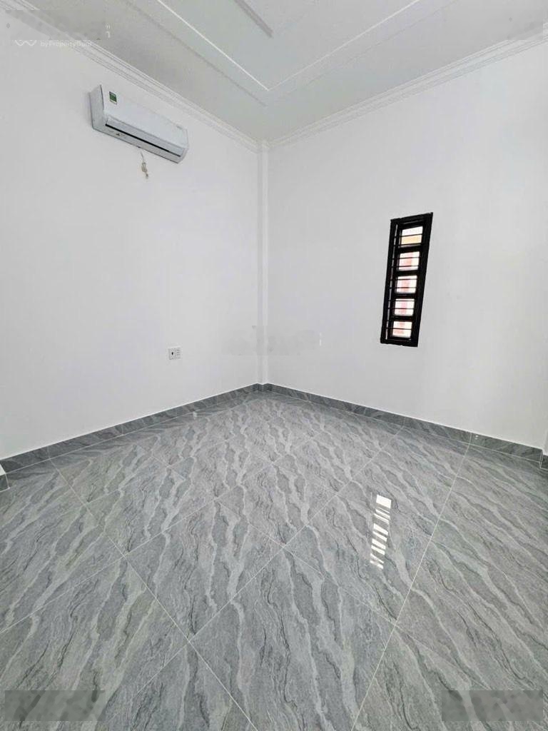 Hẻm xe hơi 6m thông ngay metro 40m nhỉnh 4 tỷ