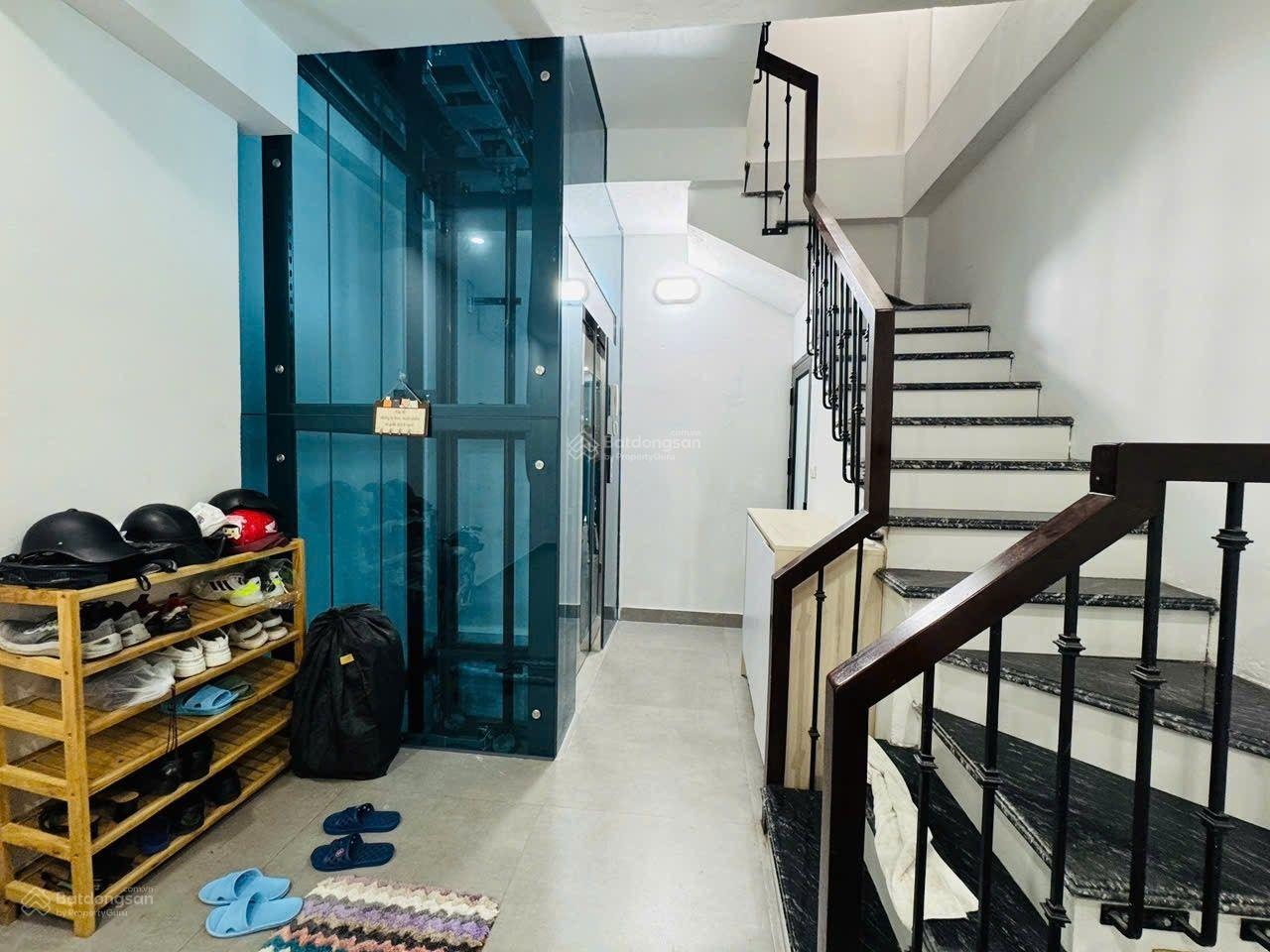 Chính chủ cần BÁN GẤP nhà Lê Văn Hiến, ô tô tránh, kinh doanh, 6 tầng thang máy, full nội thất.