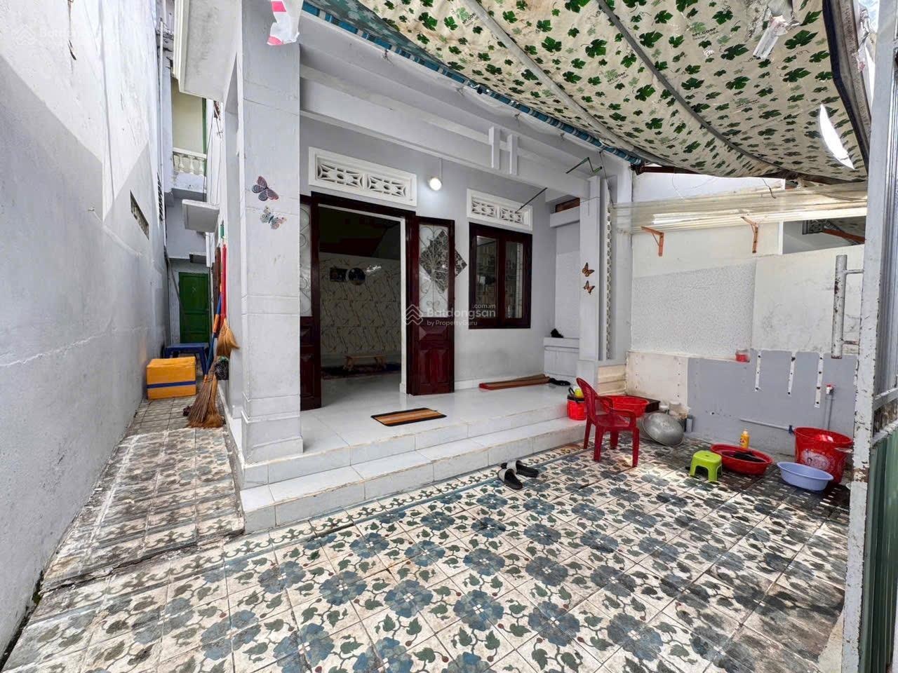 Bán nhà cấp 4 gần Tháp Bà Nha Trang gần biển giá 2tỷ9